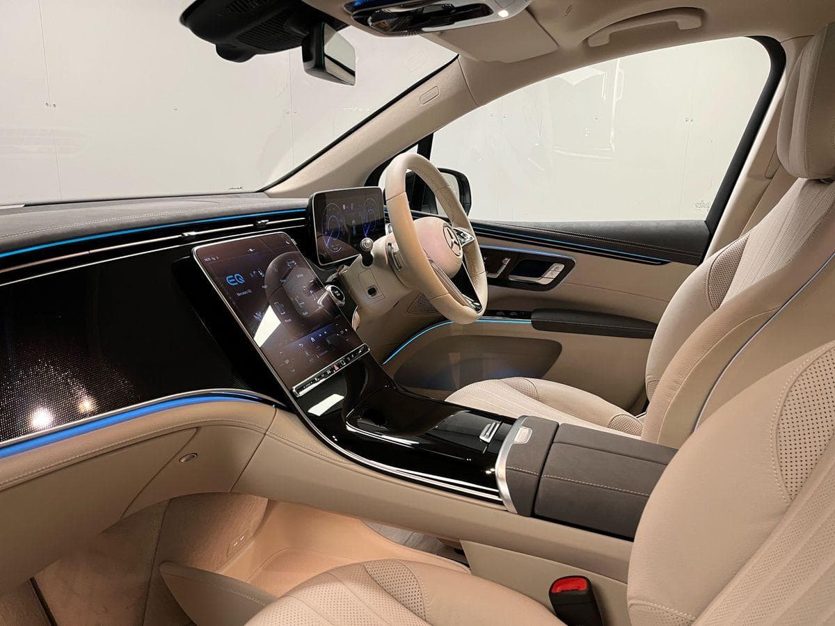 EQS SUV front cabin in cream leather